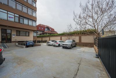 Soseaua Sisesti -  6 camere, 242 mp –2 parcari--Comision 0% - 44