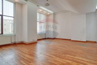 Birou de închiriat în clădire de birouri, Brașov, lângă Prefectura - 1