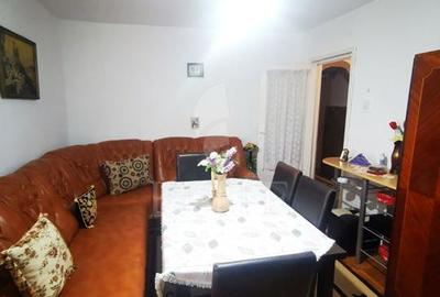 Apartament 3 camere în zona BILLA - 1