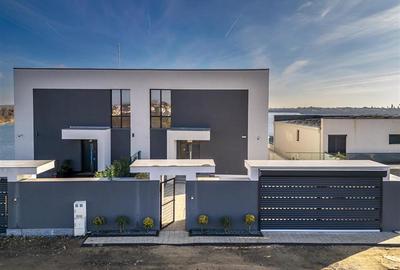 CERNICA,VILA INDIVIDUALA,5 CAMERE,453 MP,TEREN 587 MP,PISCINA,DESCHIDERE LAC - 14