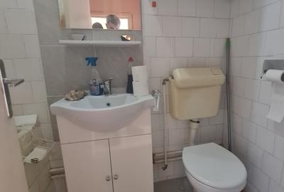 SC VIMAK IMOBILIARE vinde garsonieră decomandată, situată într-un bloc de aparta - 4