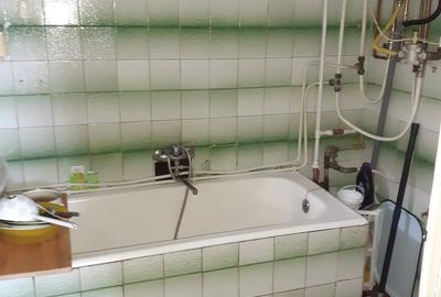 Vand casa P + M, cu 5 camere in zona 7 Noiembrie - 3