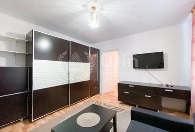 Apartament cu 2 camere semidecomandat, mobilat în Central