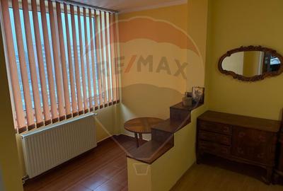 Apartament 4 camere, in Brasov,  Bd. Victoriei - 4