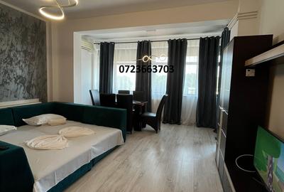 Apartament cu 3 camere, mobilat în Central