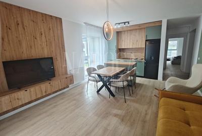 Apartament 3 camere de vanzare in Floresti - 1