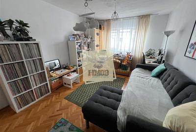 Vand apartament 2 camere decomandat cu balcon zona CEC- Calea Dumbravii - 1