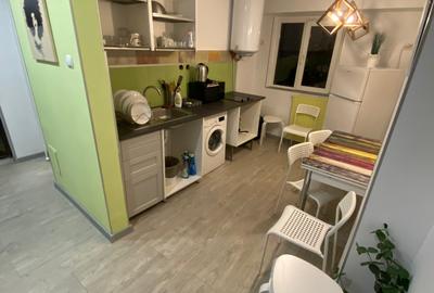 Apartament cu 3 camere decomandat în Calea Călărașilor