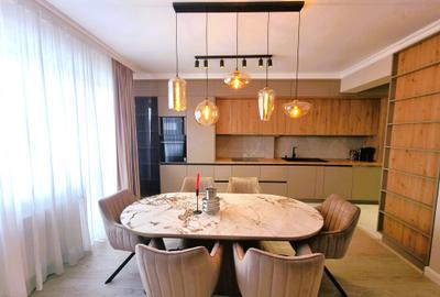 Apartament cu 3 camere decomandat în Băneasa
