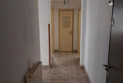 Apartament cu 2 camere decomandat în Floreasca