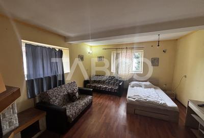 Casa de inchiriat ideala pentru muncitori   5 camere + curte - 7