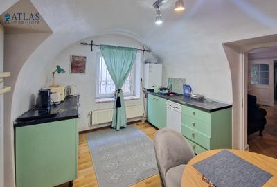 Centrul Istoric, str. Republicii, parter inalt, cochet amenajat, comision 0% - 7