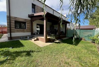 Casă cu 4 camere în Balotești