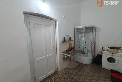 COMISION 0% Apartament cu 4 camere decomandat, la curte comuna - zona Fabric - 23