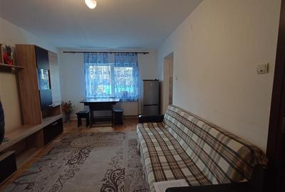 Garsoniera de inchiriat in Brad, Str Privighetorilor - 1