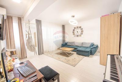 Apartament cu 3 camere decomandat în Chiajna