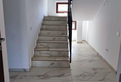FARA COMISIOANE in GULIA casa eleganta cu 5 camere 3 bai terasa mare pe 1000mp - 11