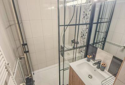 Studio decomandat 39 mp, etaj 3, mobilat complet — Unirii - 7