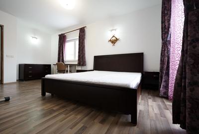 Vila 4 camere, curte 300mp, Cartier Azur, Pipera - 1