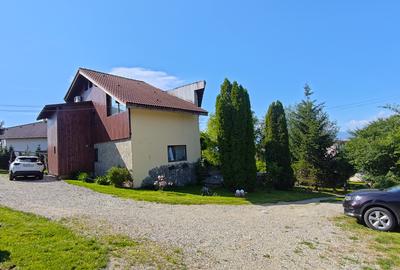 Pensiune si casa de locuit cu 3200 mp teren in Sibiu cartier Gusterita - 11