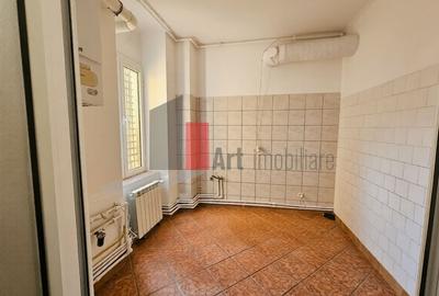 Spatiu Comercial de inchiriat in Centrul Vechi, 55mp - 6