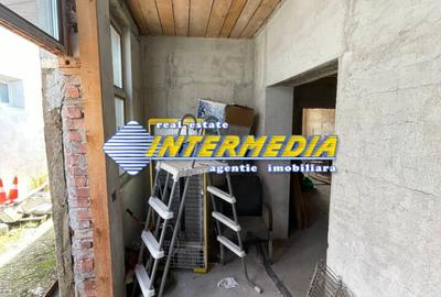 Casa de vanzare Alba Iulia zona Centru cu 5 camere  teren aferent casei 370 mp - 5
