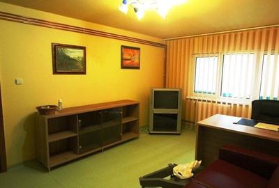 Spațiu parter cu destinație mixtă, zona fostă Lidia – 67 mp - 4