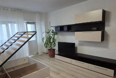 Garsonieră decomandată, mobilată în Dristor