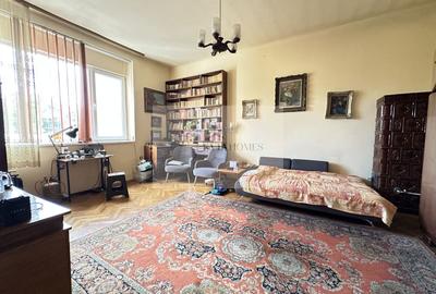 Apartament cu 3 camere semidecomandat, mobilat în Mărăști