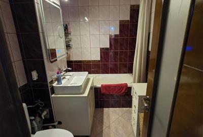 Apartament cu 3 camere - complet mobilat si utilat - 10