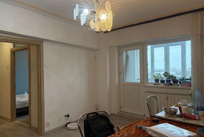 Apartament cu 3 camere decomandat, mobilat în Apărătorii Patriei