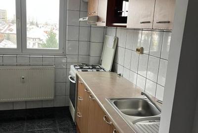 PARCUL CIRCULUI I Judetului inchiriere 3 camere - 3