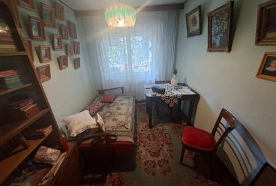 Apartament cu 4 camere, etajul 2/4, zona Podu Ros - 5