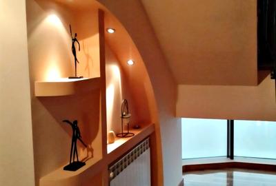 Vilă spectaculoasă cu vedere la mare – zonă exclusivistă Trandafirul - 16