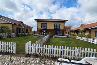 VILE P+1, 4 camere+Teren 250 mp.zona Otopeni, COMPLEX CU PISCINA-COMISION 0% - 28