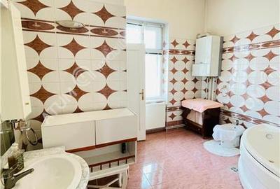 Casa individuala 4 camere decomandate 1000 mp teren zona Blv Victoriei - 17