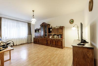 Rezervat Apartament cu 2 camere amenajat, etajul 2, zona Podgoria - 1
