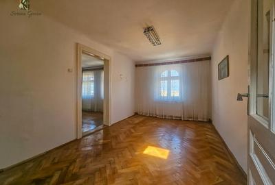 De vanzare Apartament cu 3 camere in casa, Centrul Vechi, Brașov - 2