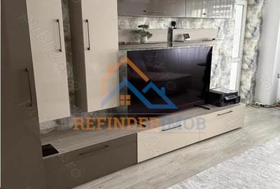 Apartament cu 3 camere decomandat în Sebastian