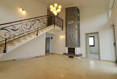 Casă cu 5 camere în Balotești