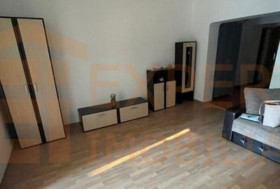 Apartament cu 3 camere decomandat, mobilat în Faleza Nord