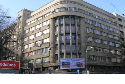 Birou, 1100 mp în Universitate