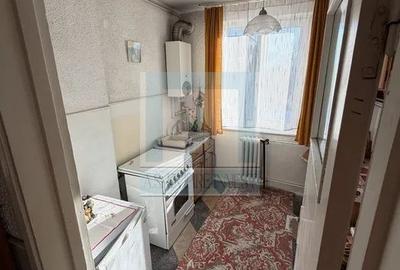 Apartament 3 camere , 60mp, Etj 2/3 - zona Râșnov/ISR - 2
