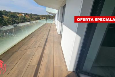 Apartament cu 4 camere semidecomandat în Băneasa