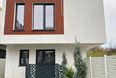 Casa Vila noua 3 dormitoare + birou / 4 bai /16 min metrou 1 Dec 1918 - 1