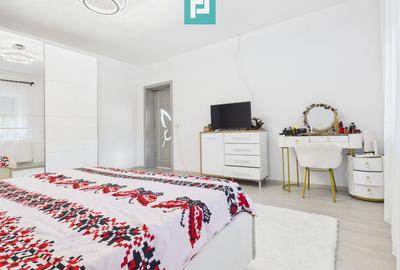 Casă  cu 6 camere in Urseni - 3