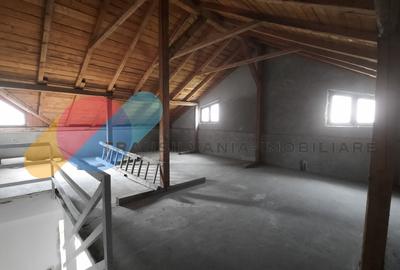 Casa tip duplex, 263 Mp utili, Copaceni - 15