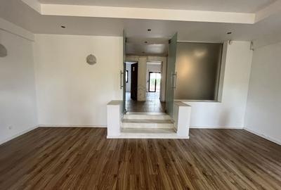 VILA CU 5 CAMERE LA INCHIRIERE PE MALUL LACULUI STRAULESTI - 8