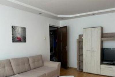 Apartament cu 3 camere decomandat în Tomis III