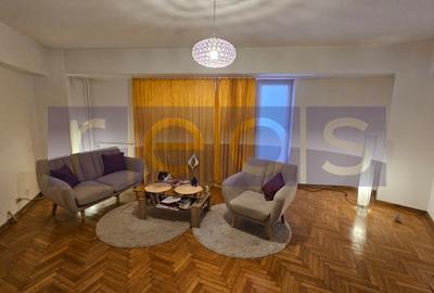 Apartament cu 3 camere semidecomandat în Calea Victoriei
